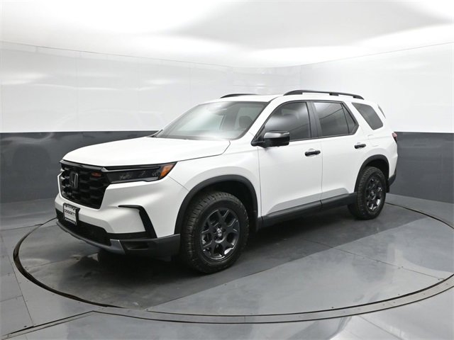 New 2025 Honda Pilot TrailSport