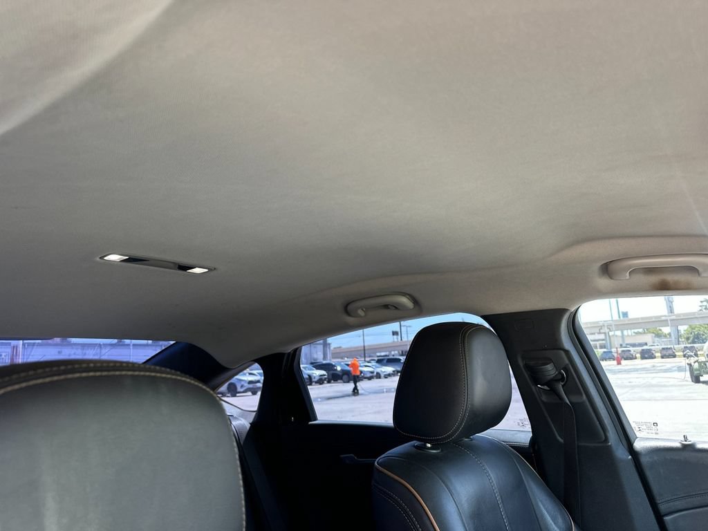 Used 2018 Chevrolet Impala Premier FWD image 16