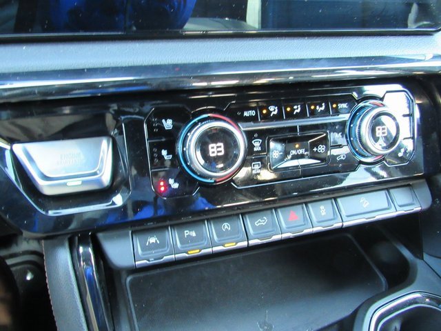 Used 2023 GMC Sierra 1500 AT4 w/ AT4 Premium Package image 18