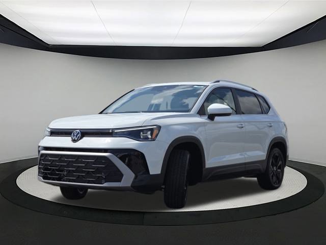 New 2025 Volkswagen Taos SE image 3
