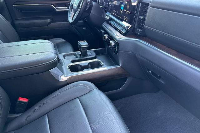 Used 2024 GMC Sierra 1500 SLT w/ SLT Premium Plus Package AWD/4WD image 19