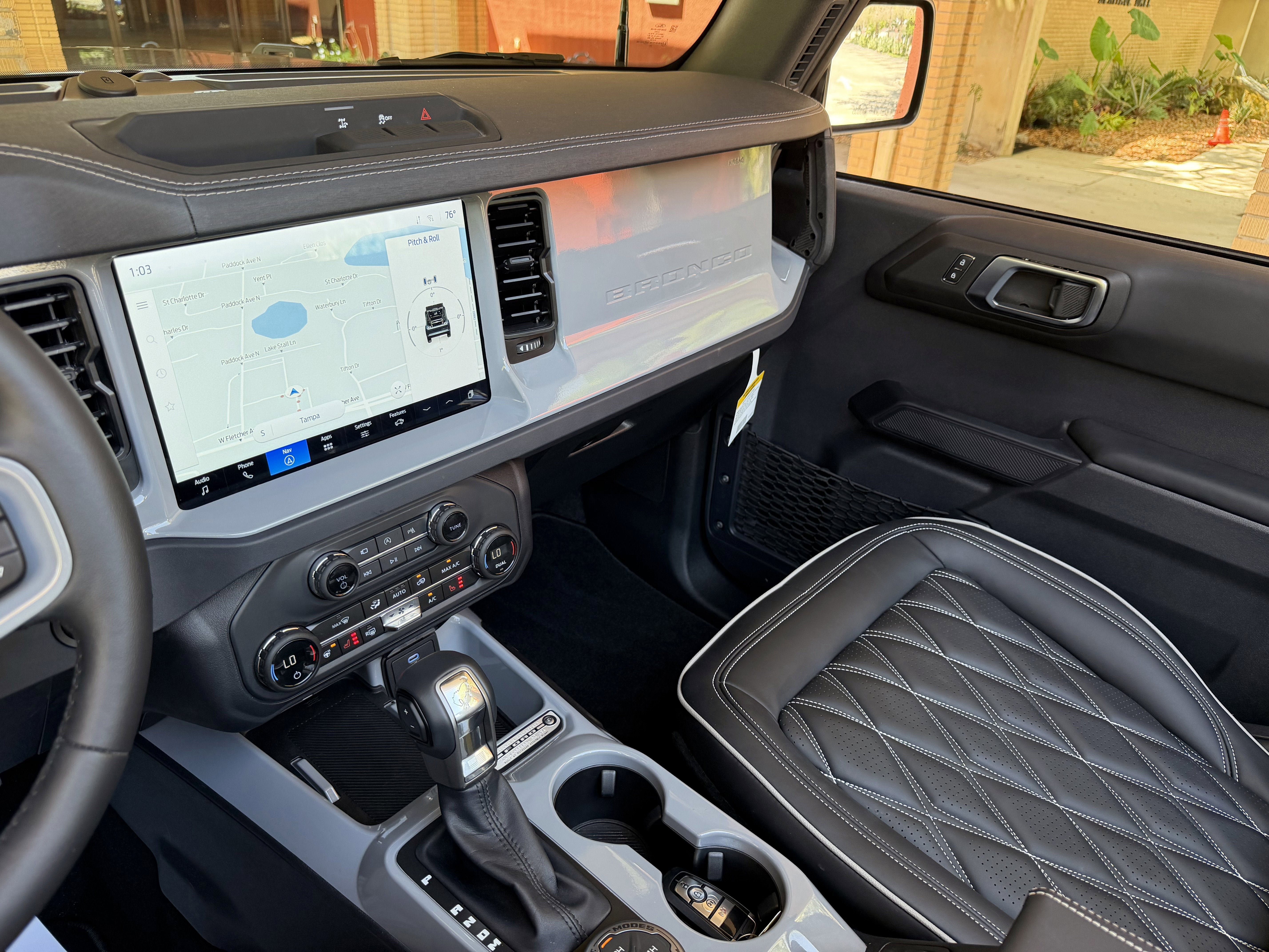 Used 2025 Ford Bronco Outer Banks AWD/4WD image 30
