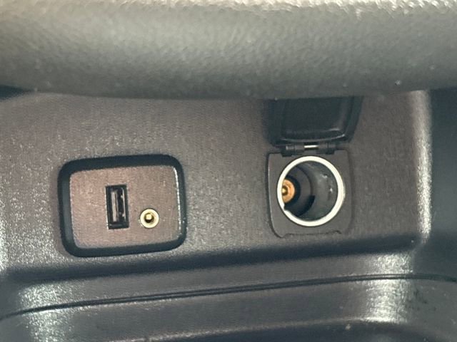 Used 2018 Chevrolet Equinox LT image 18