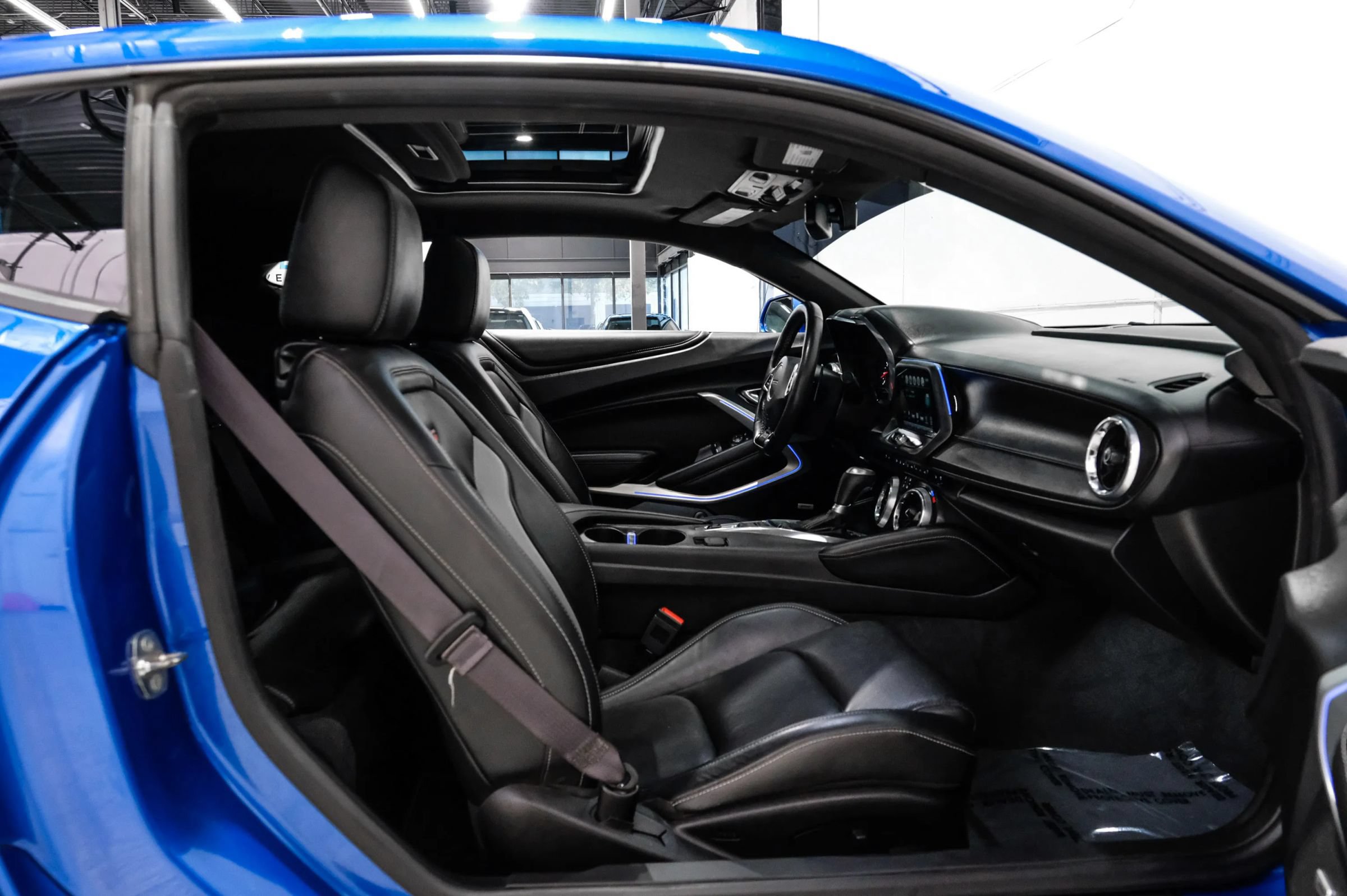 Used 2017 Chevrolet Camaro SS RWD image 38