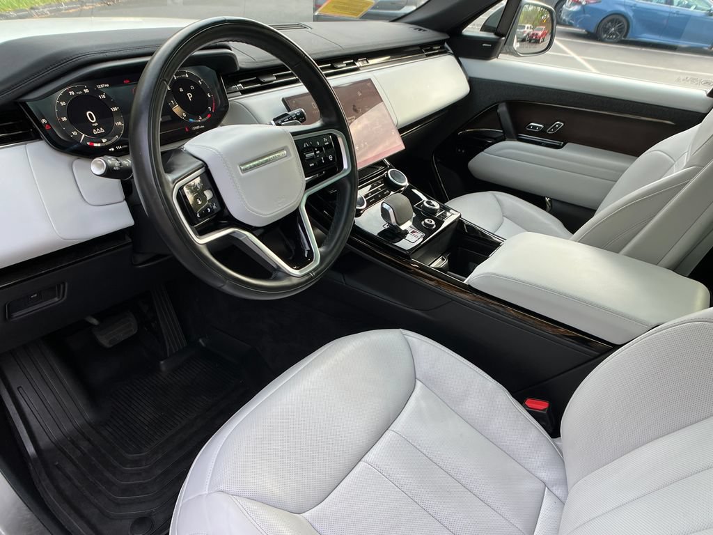 Used 2023 Land Rover Range Rover Sport SE AWD/4WD image 10
