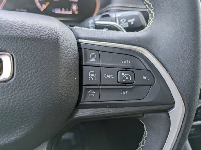 Used 2023 Jeep Grand Cherokee L Laredo RWD image 24
