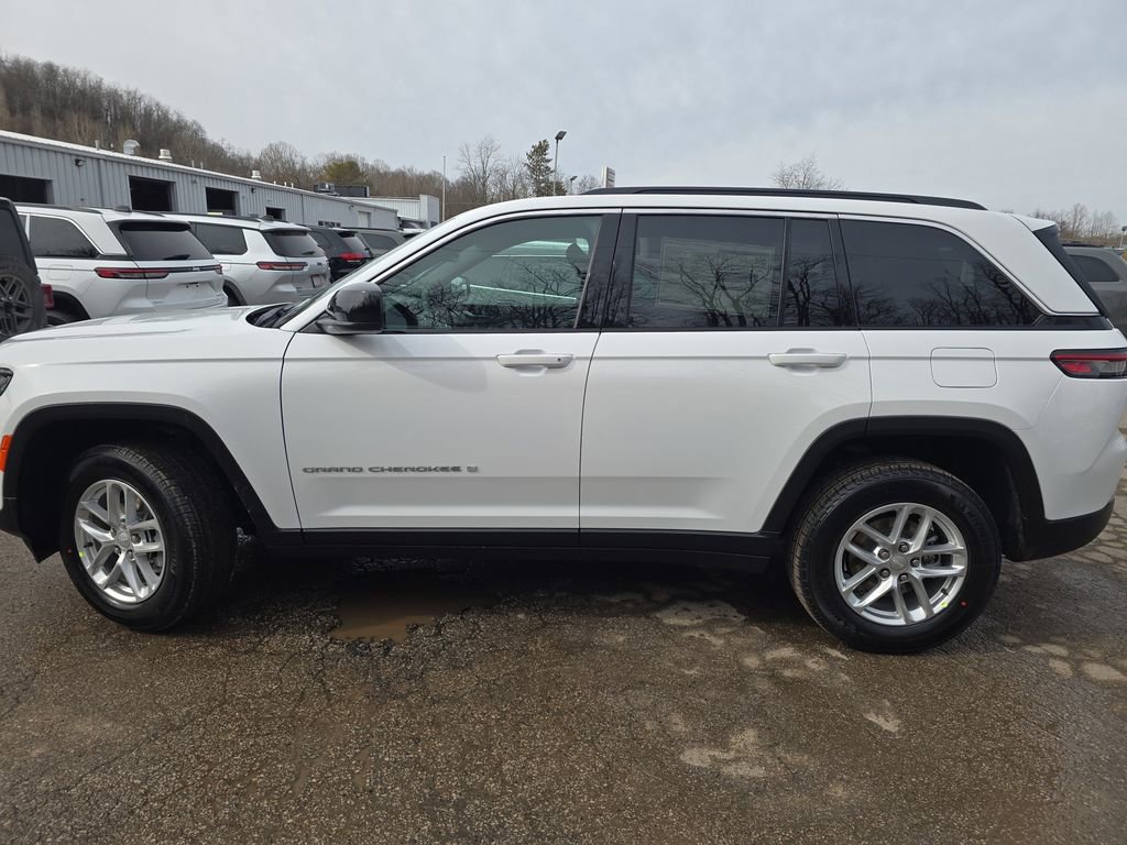 New 2026 Jeep Grand Cherokee Laredo X AWD/4WD image 7