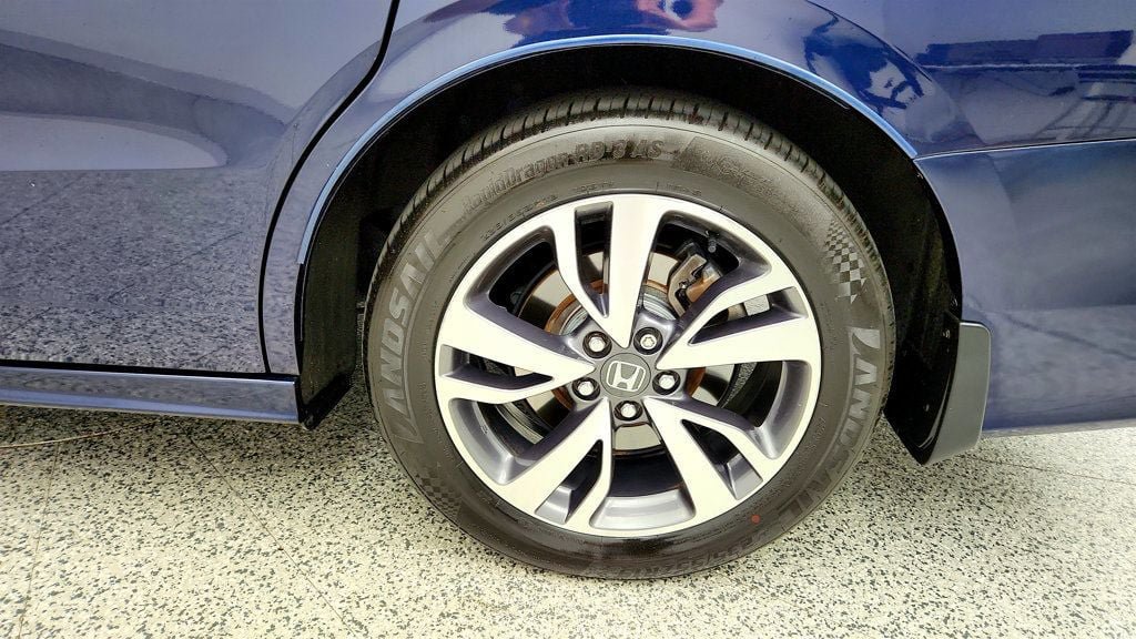 Used 2022 Honda Odyssey Touring image 9