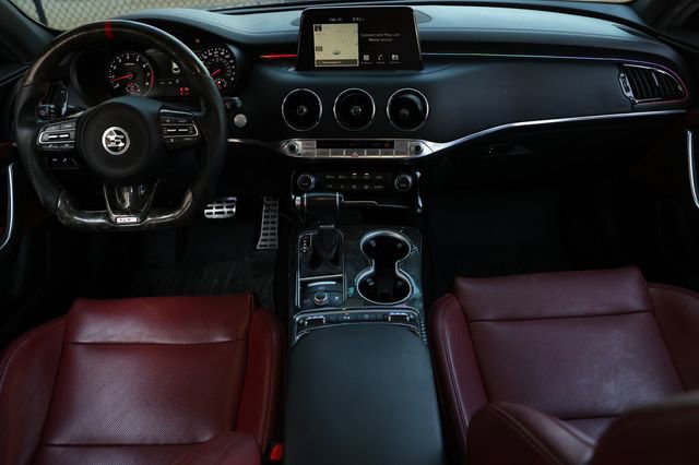 Used 2020 Kia Stinger GT1 image 2