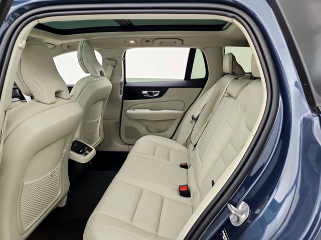 New 2026 Volvo V60 B5 Cross Country Ultra w/ Climate Package image 29