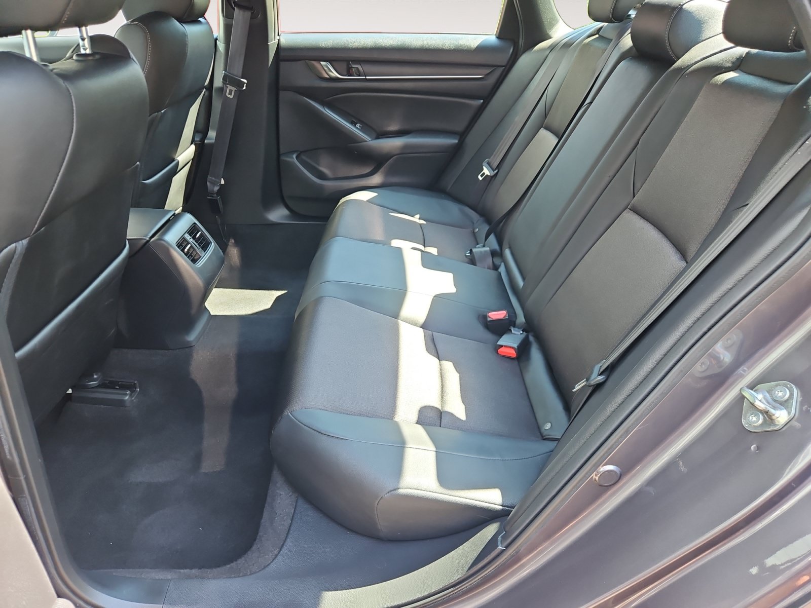 Used 2020 Honda Accord Sport image 13