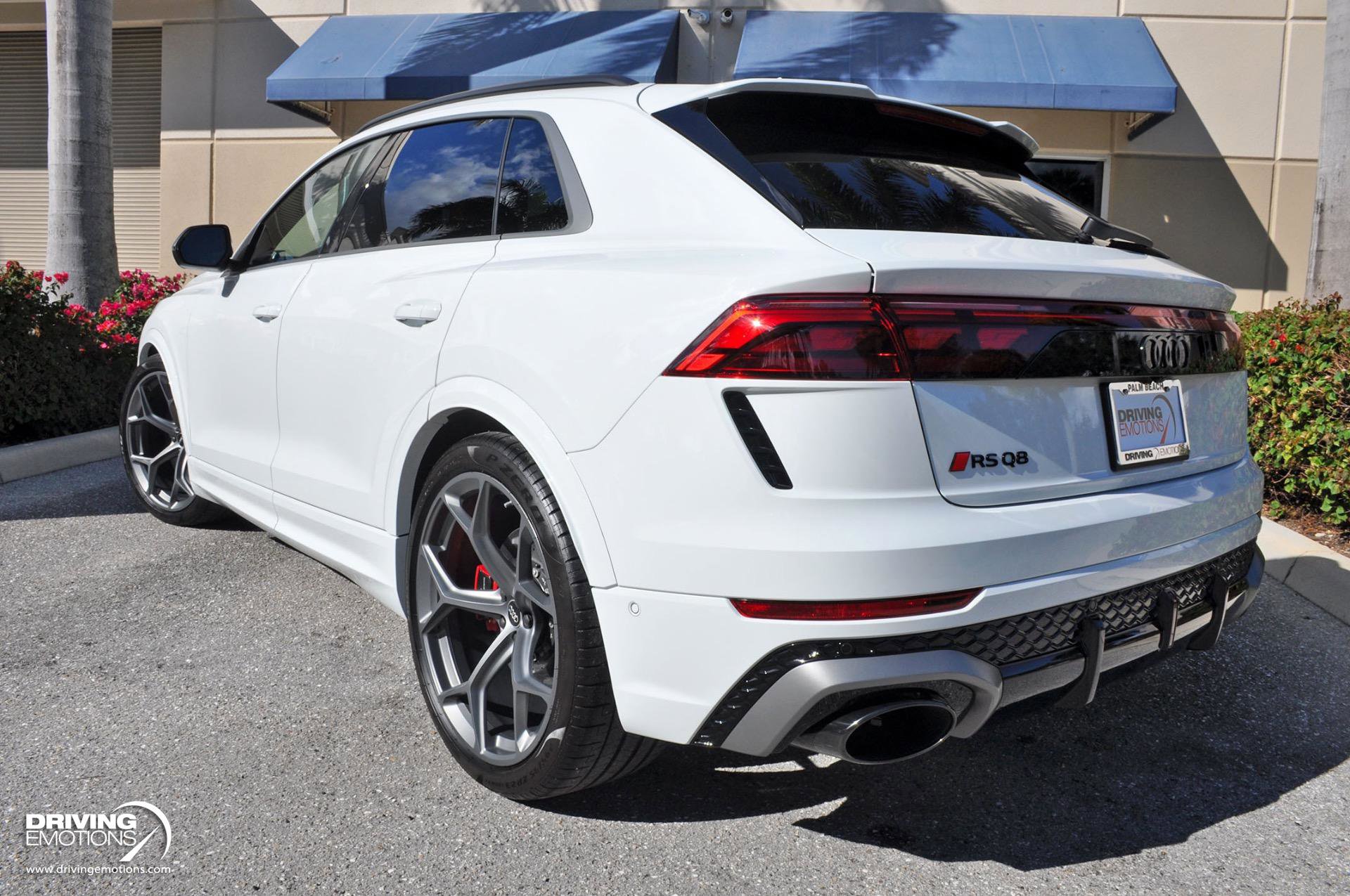 Used 2025 Audi RS Q8 performance image 40