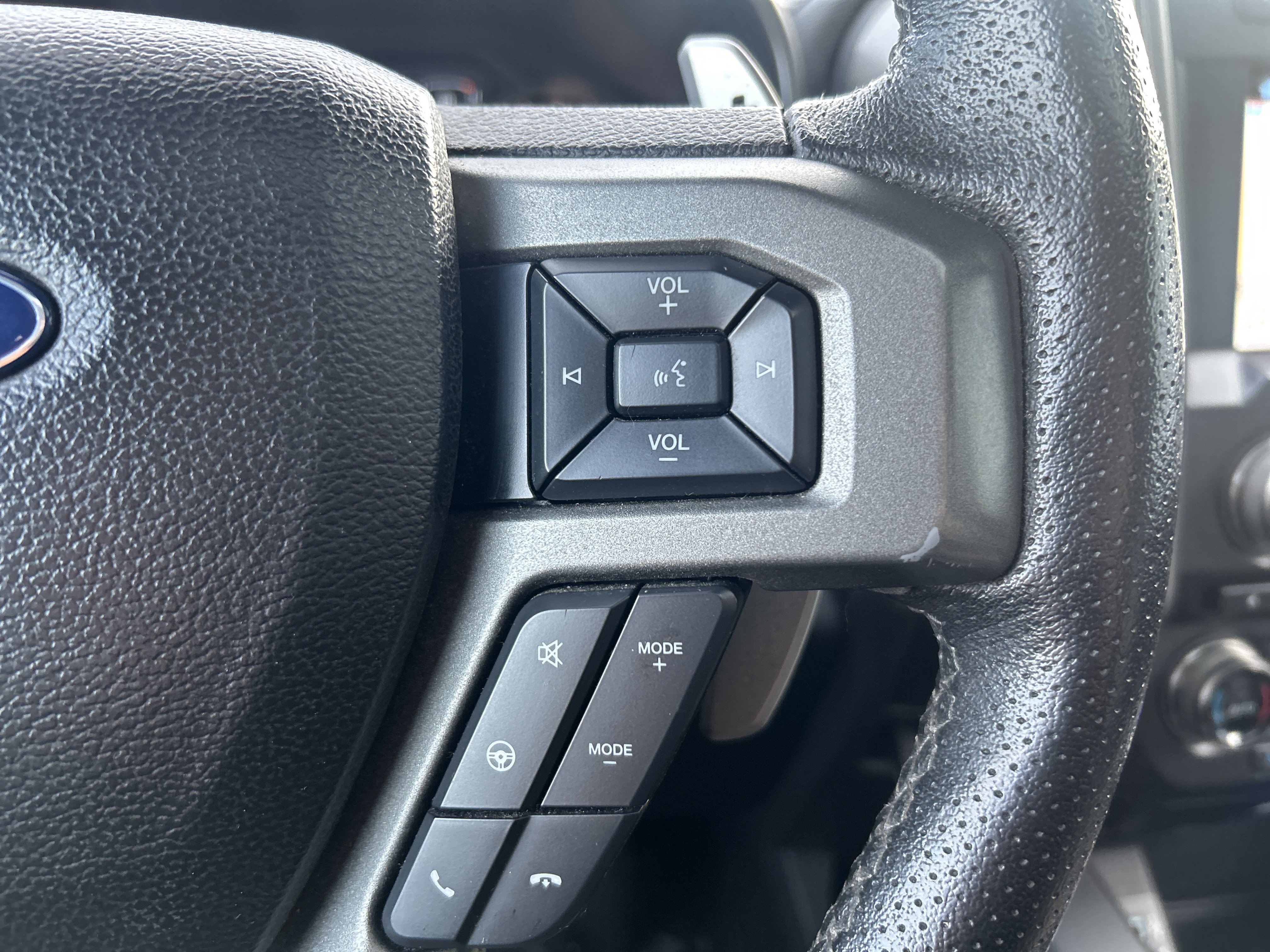 Used 2018 Ford F150 Raptor w/ Equipment Group 802A Luxury image 18