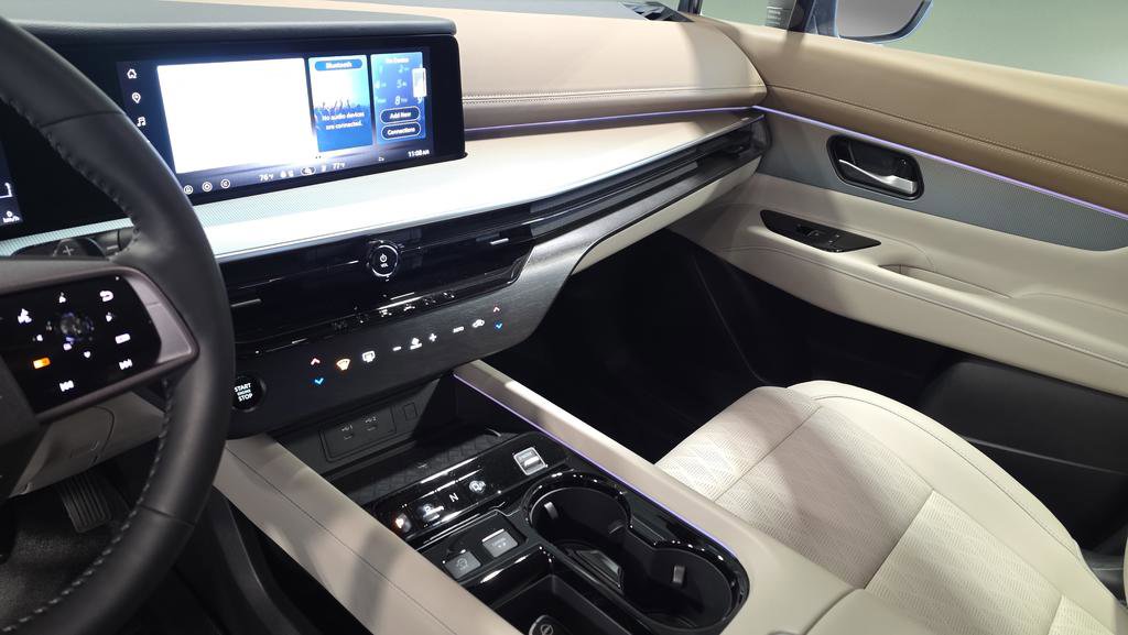 Used 2025 Nissan Murano Platinum image 25