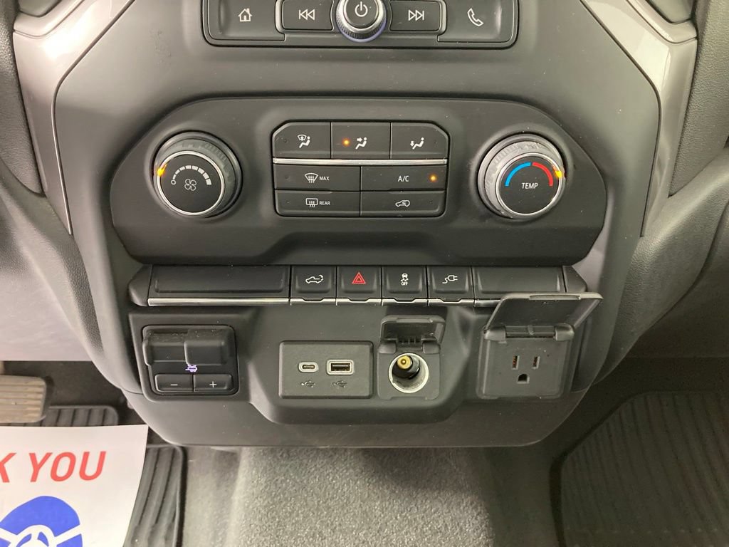 Used 2022 Chevrolet Silverado 2500 Custom w/ Custom Convenience Package AWD/4WD image 10