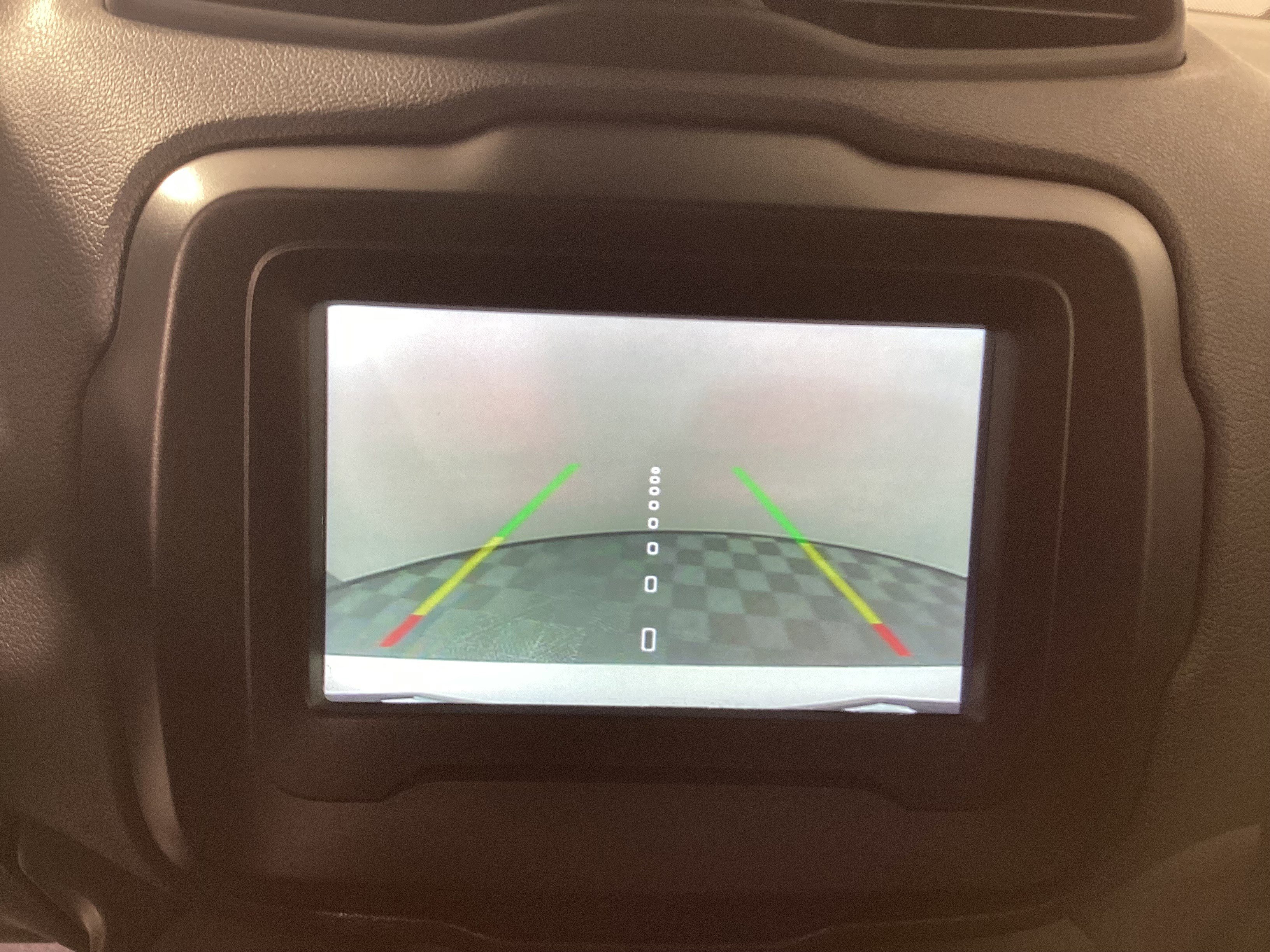 Used 2020 Jeep Renegade Latitude image 19