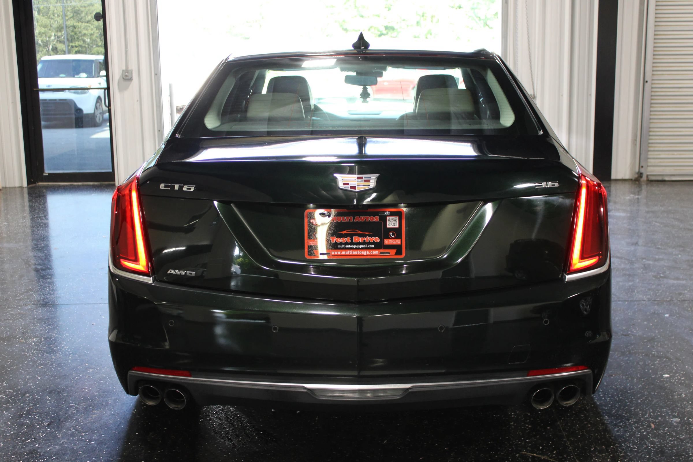 Used 2017 Cadillac CT6 Luxury AWD/4WD image 4