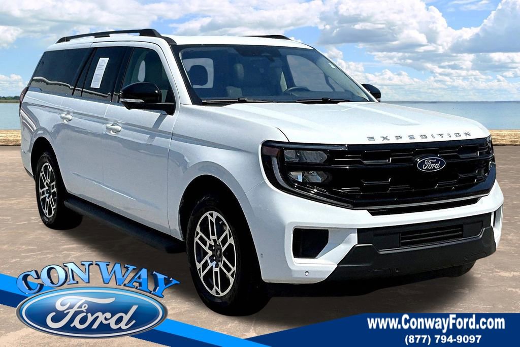 Used 2025 Ford Expedition Max Active AWD/4WD image 1