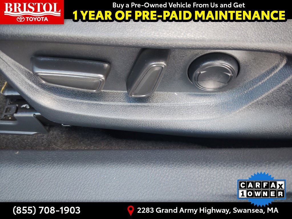 Used 2026 Toyota Camry SE FWD image 18