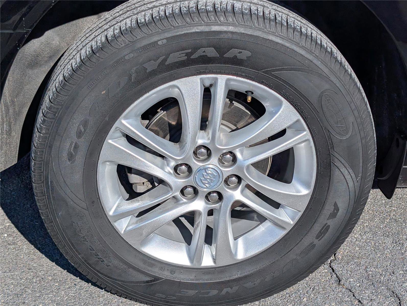 Used 2021 Buick Enclave Essence w/ Sound and Sites Package image 10