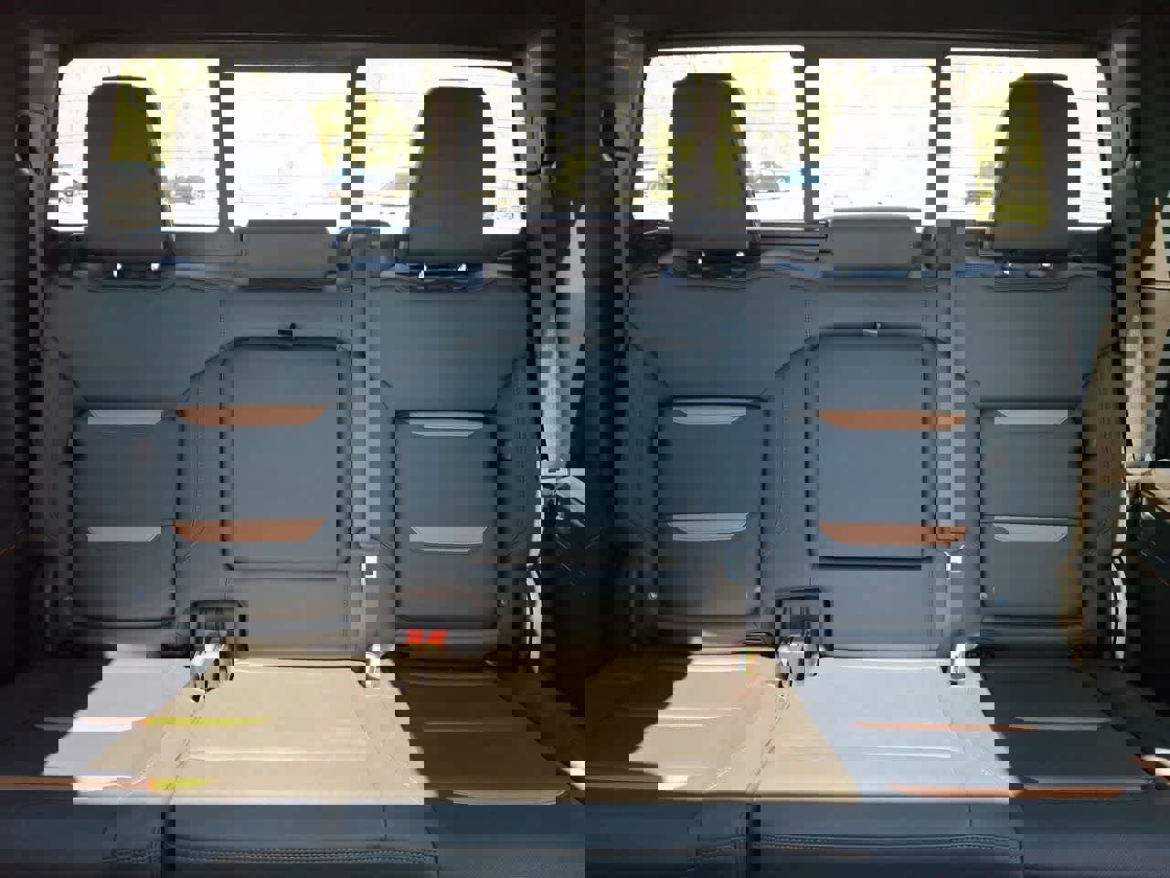 Used 2025 GMC Sierra 1500 AT4 w/ Technology Package image 13