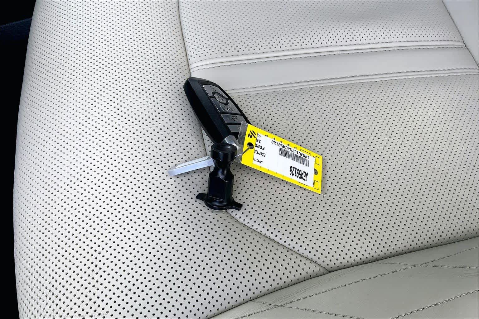 Used 2018 Ford Expedition Platinum RWD image 14