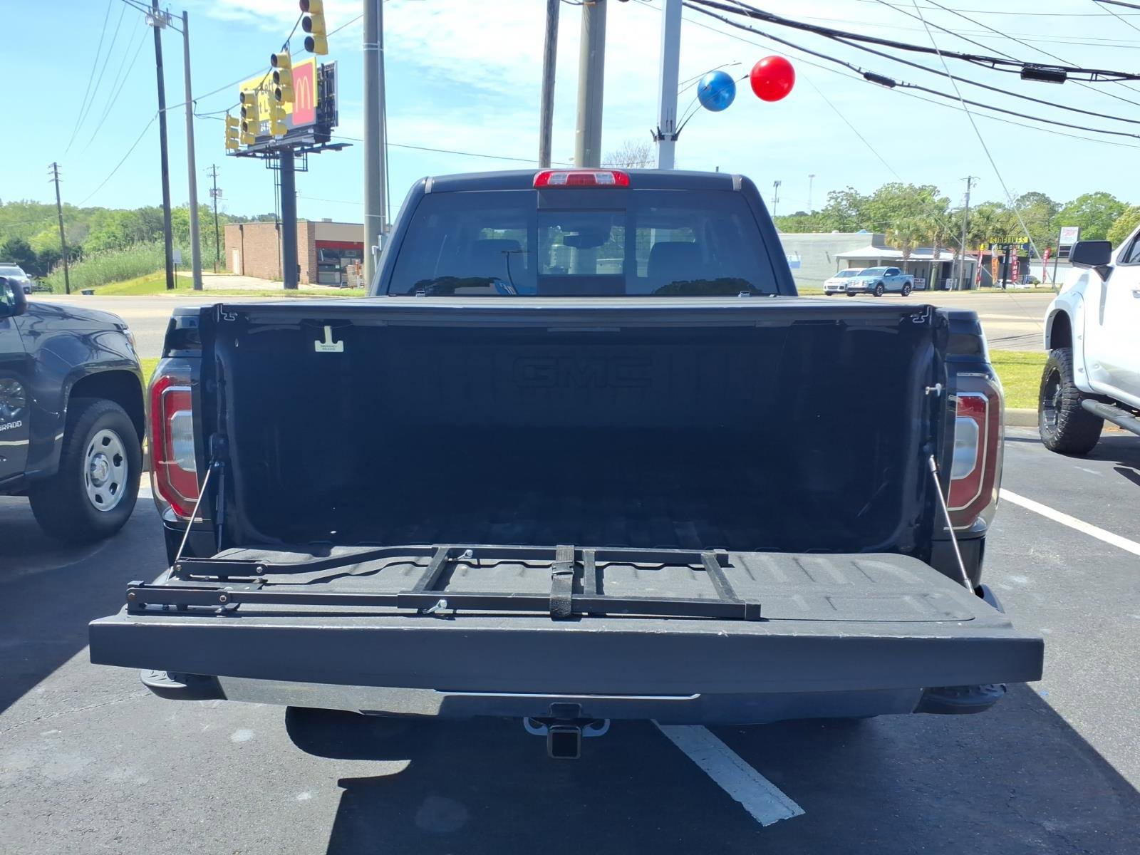 Used 2018 GMC Sierra 1500 SLT AWD/4WD image 14