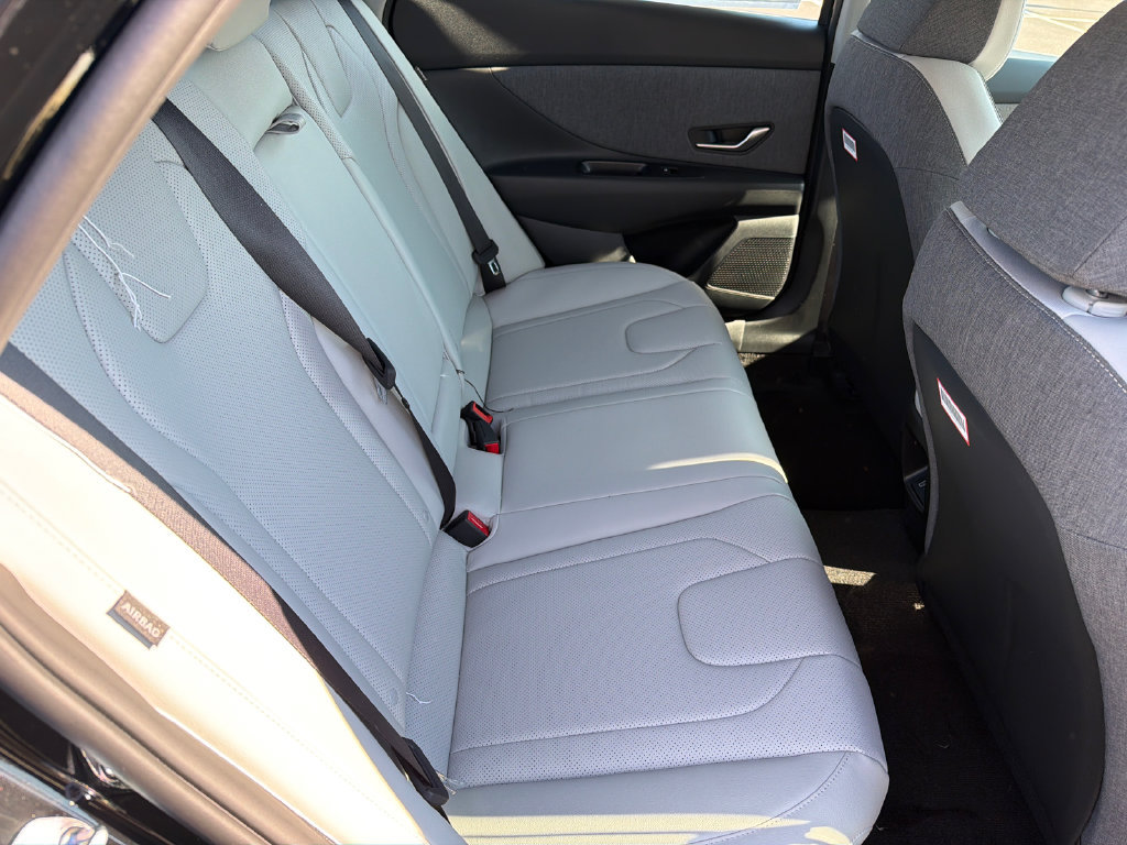New 2026 Hyundai Elantra SEL Sport FWD image 16