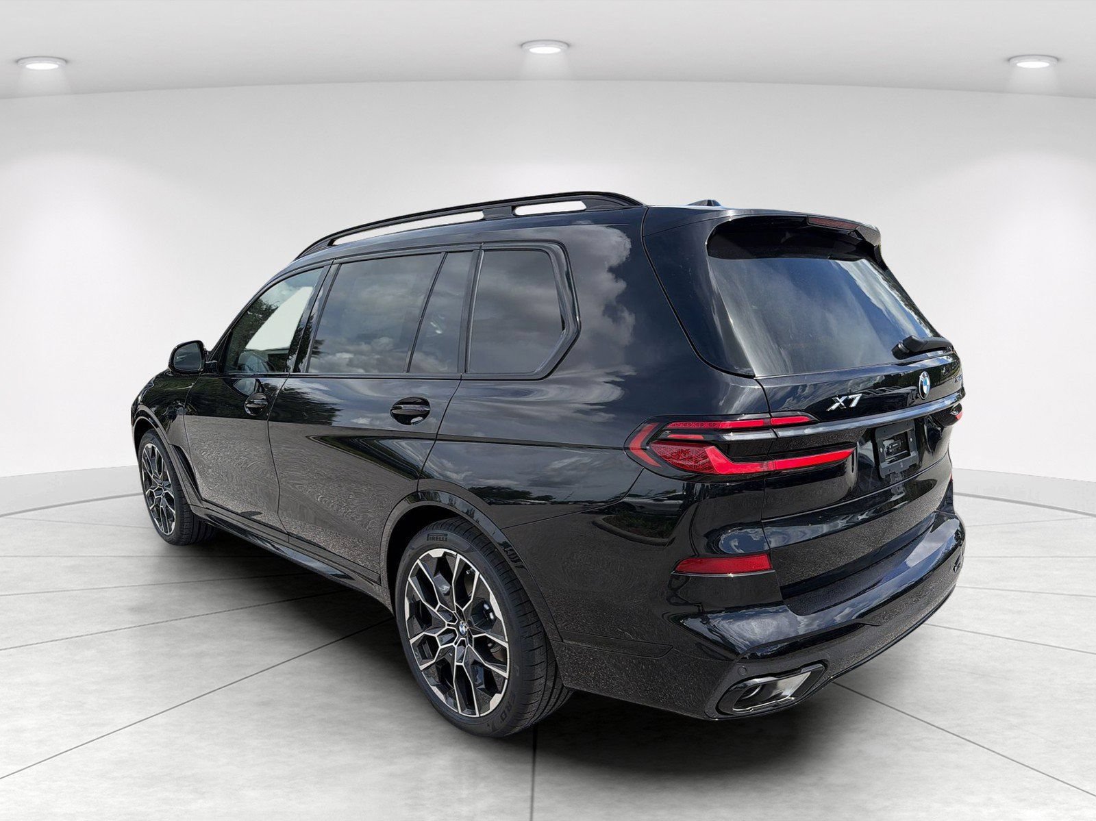 New 2027 BMW X7 xDrive40i w/ M Sport Package AWD/4WD image 6