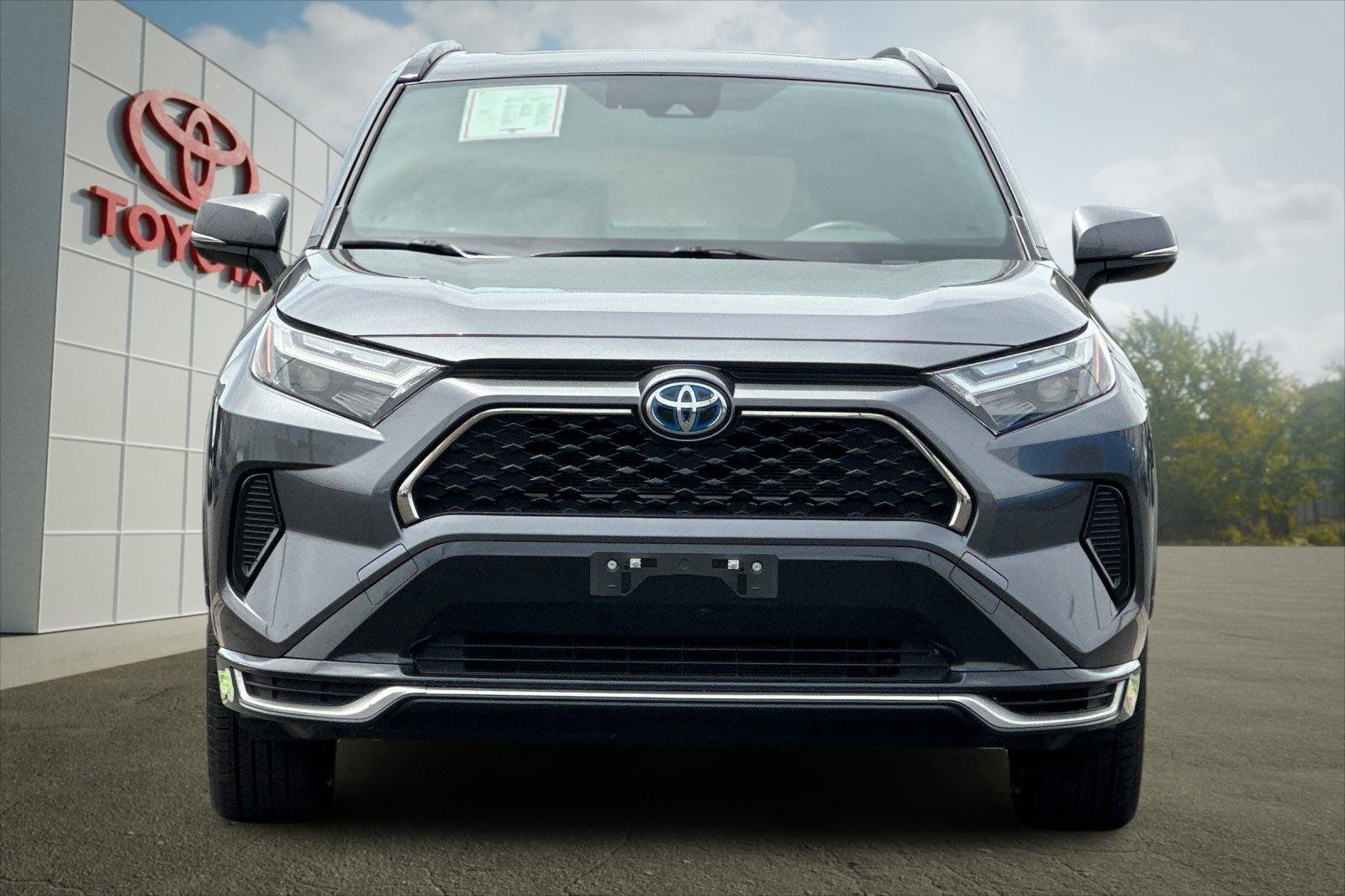 Certified 2023 Toyota RAV4 SE w/ Weather & Moonroof Package AWD/4WD image 8