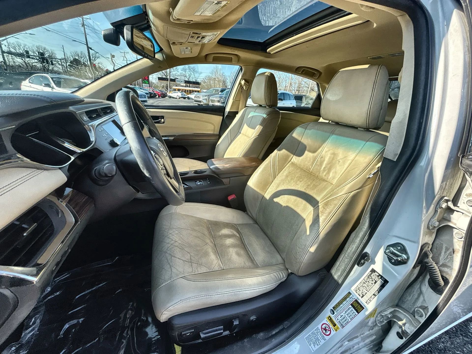 Used 2014 Toyota Avalon Limited w/ Technology Package image 13