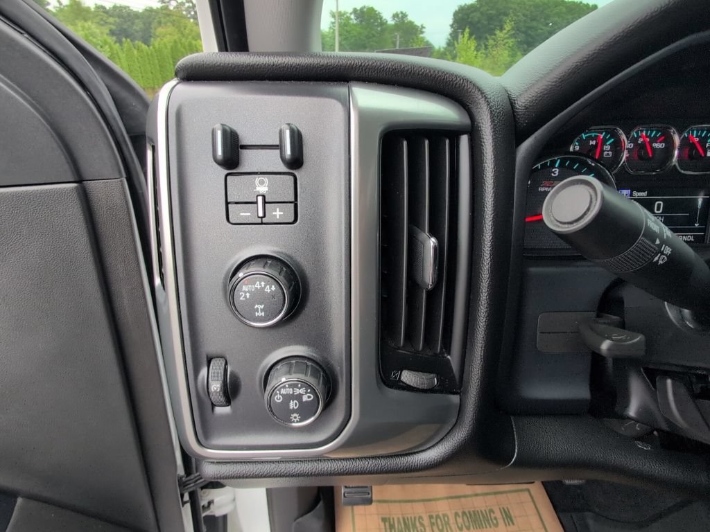 Used 2018 Chevrolet Silverado 1500 LT w/ All Star Edition AWD/4WD image 17