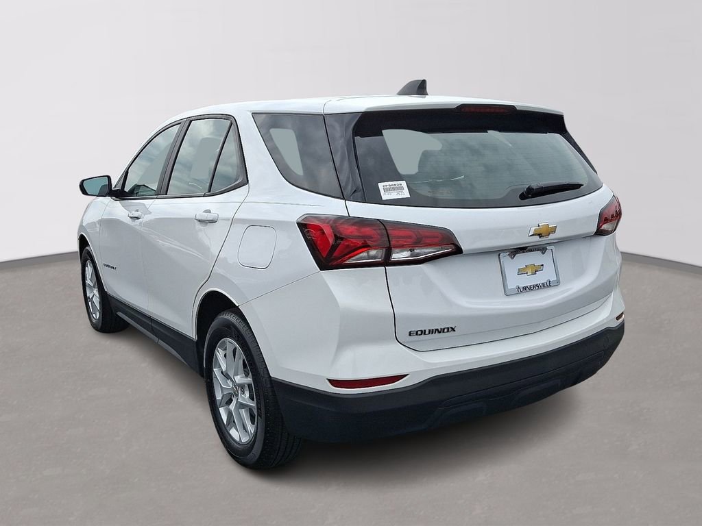 Certified 2023 Chevrolet Equinox LS FWD image 4