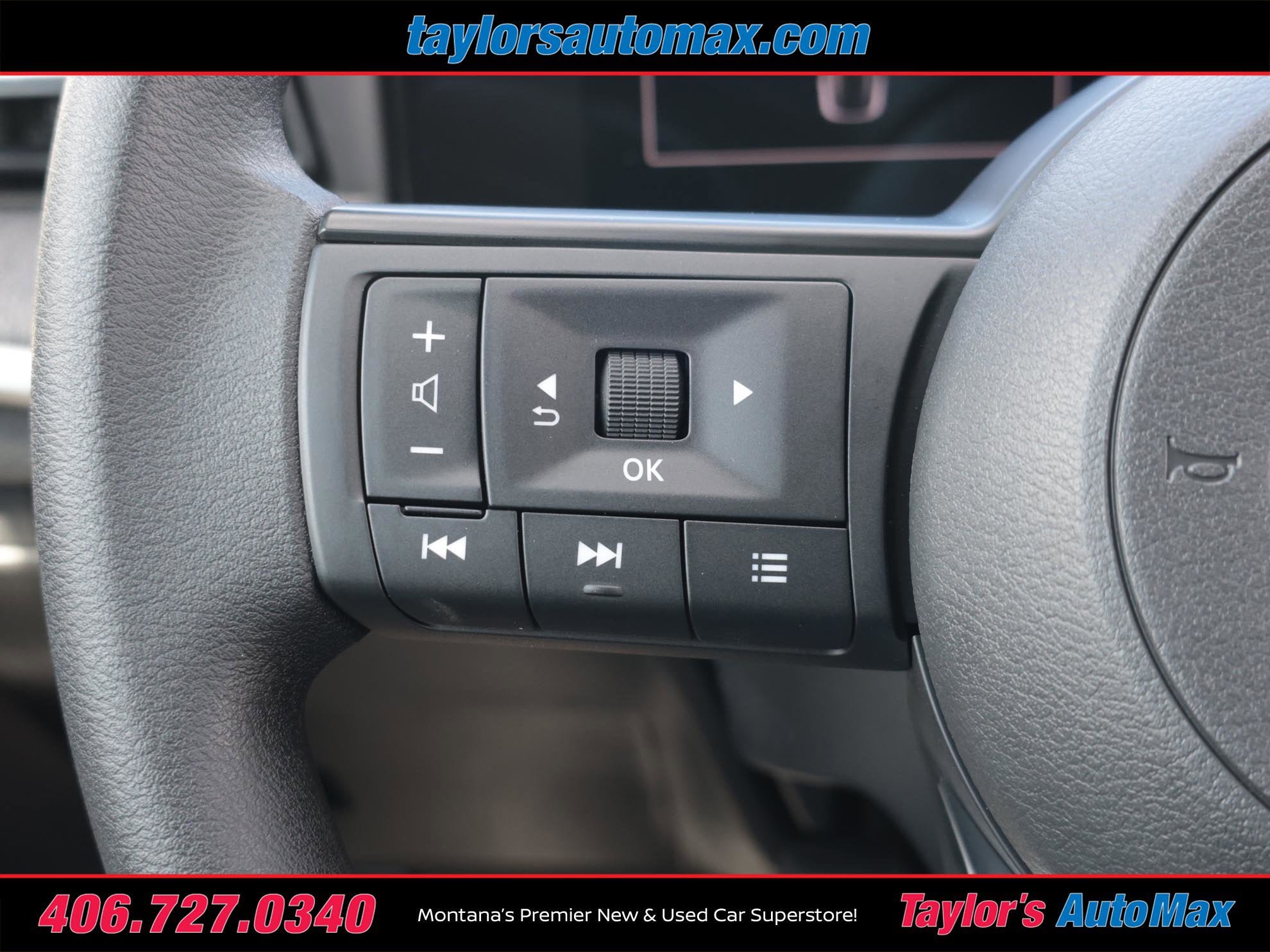 New 2026 Nissan Kicks SV w/ Charging Package FWD image 21