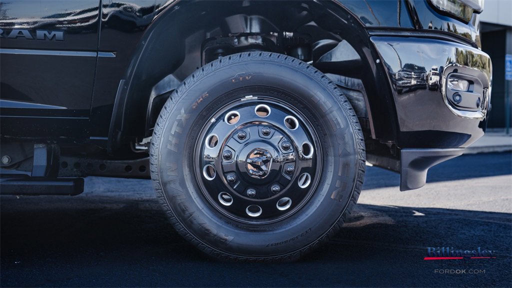 Used 2024 RAM 3500 Laramie w/ Night Edition image 12