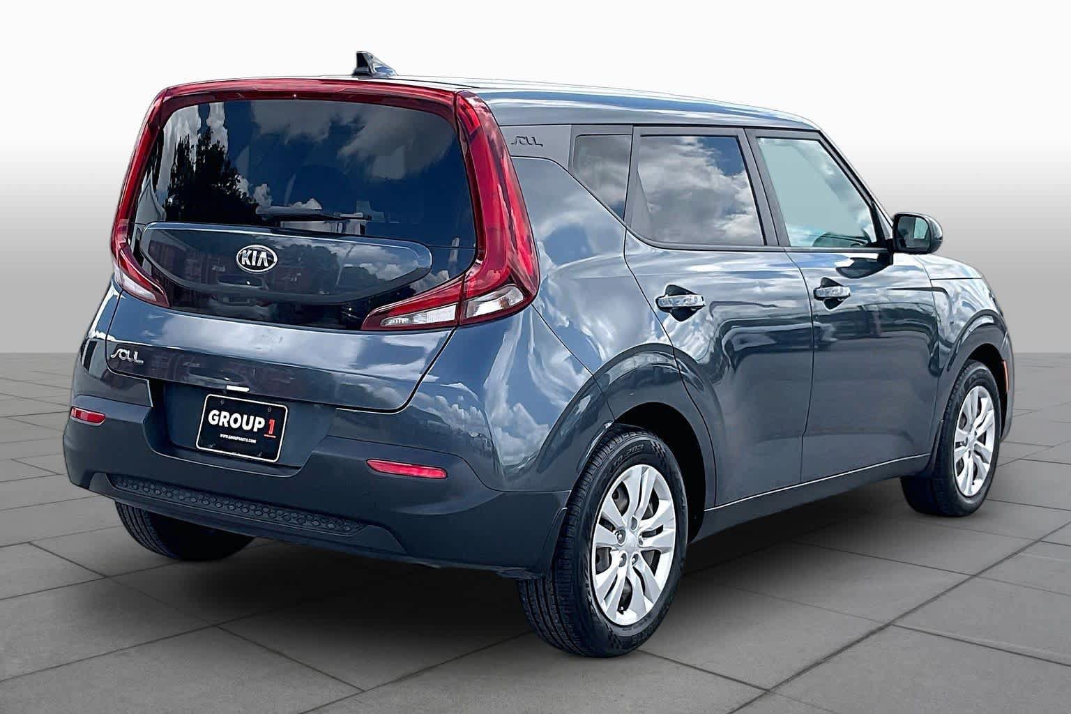 Used 2020 Kia Soul LX FWD image 11
