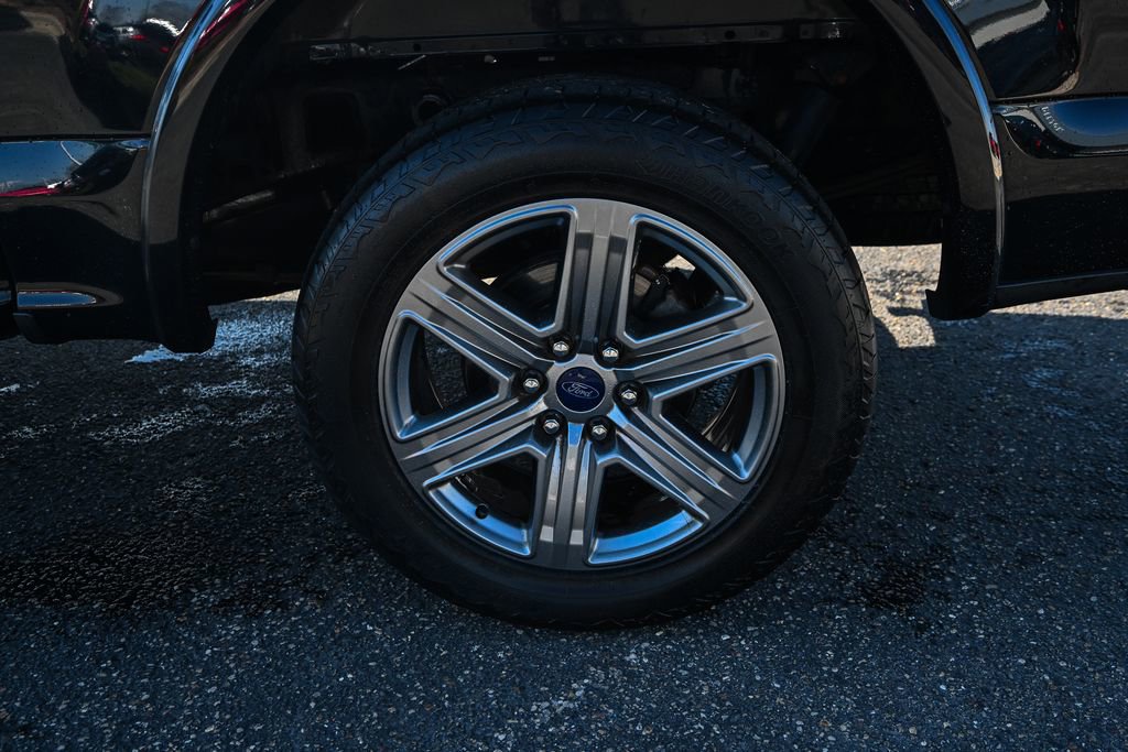 Used 2018 Ford F150 XLT w/ Equipment Group 302A Luxury image 13