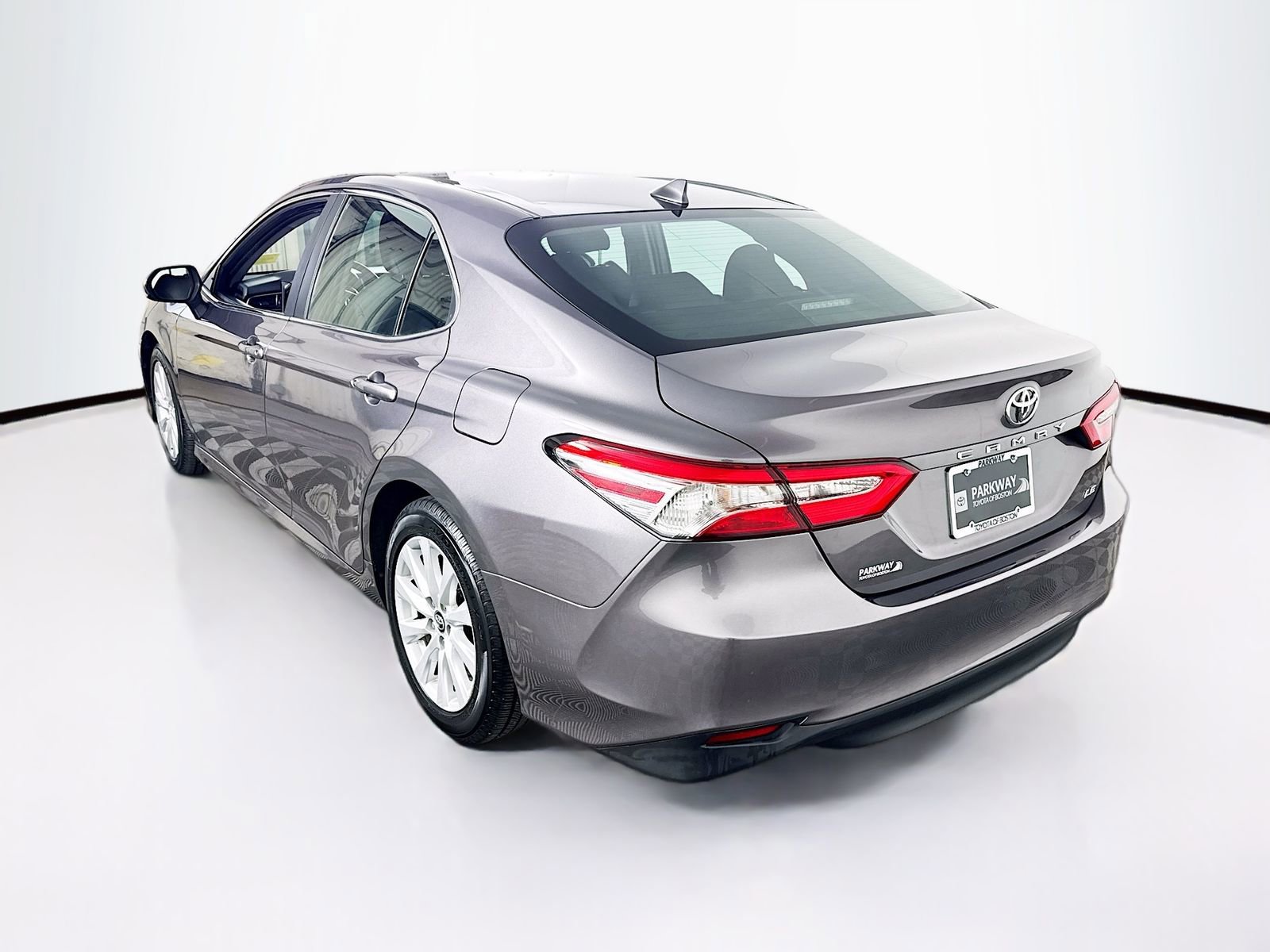 Certified 2019 Toyota Camry LE FWD image 5