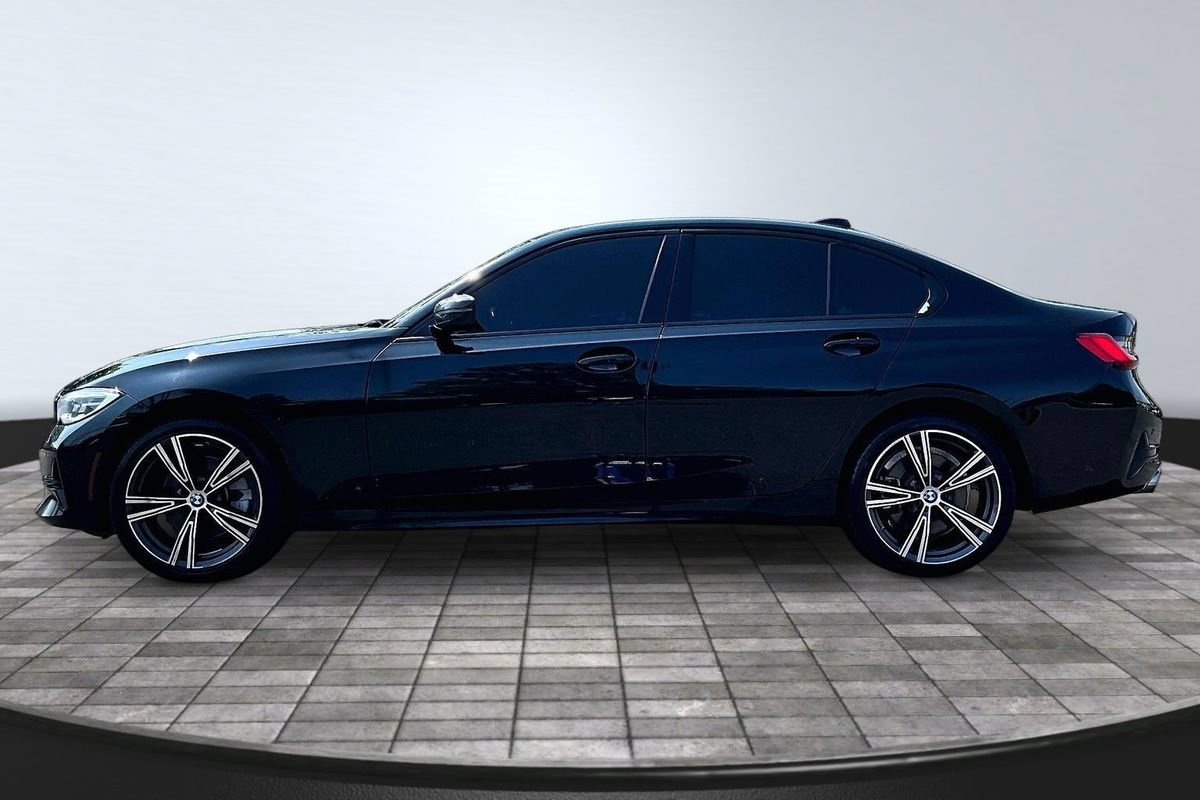 Used 2020 BMW 330i xDrive Sedan w/ Convenience Package AWD/4WD image 4