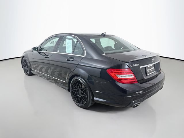 Used 2013 Mercedes-Benz C 300 4MATIC Sedan image 5