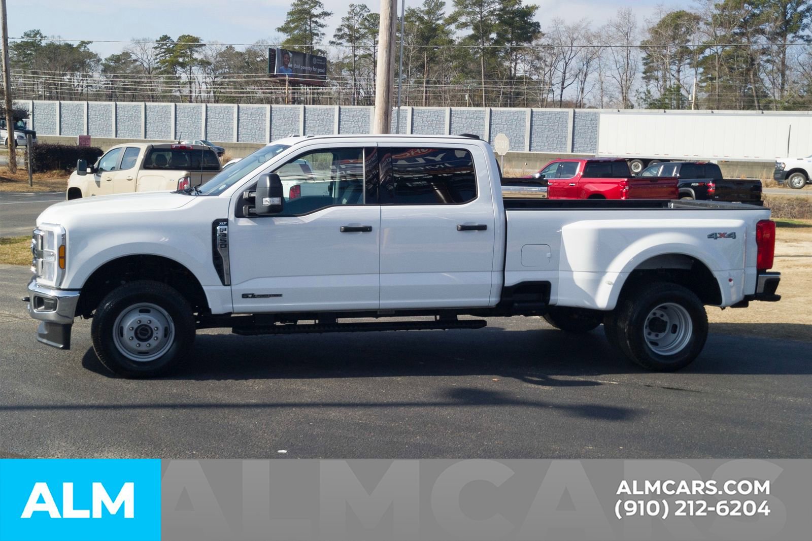 Used 2025 Ford F350 XLT image 11