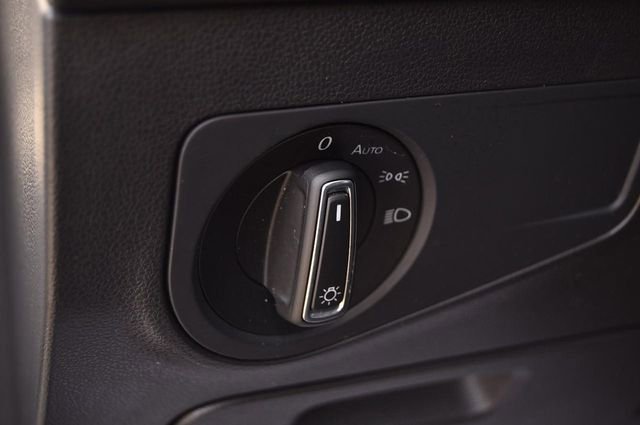 Certified 2023 Volkswagen Tiguan SE image 11