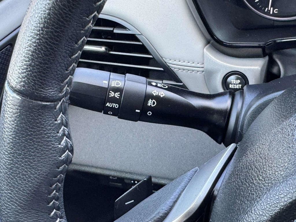 Used 2024 Subaru Outback Premium image 19