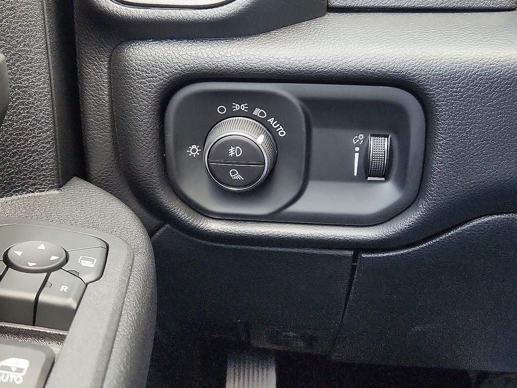 New 2026 RAM 2500 Tradesman AWD/4WD image 27