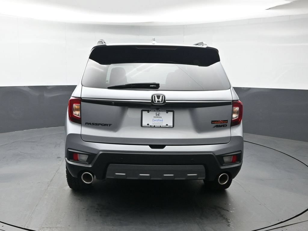 Certified 2024 Honda Passport TrailSport image 5