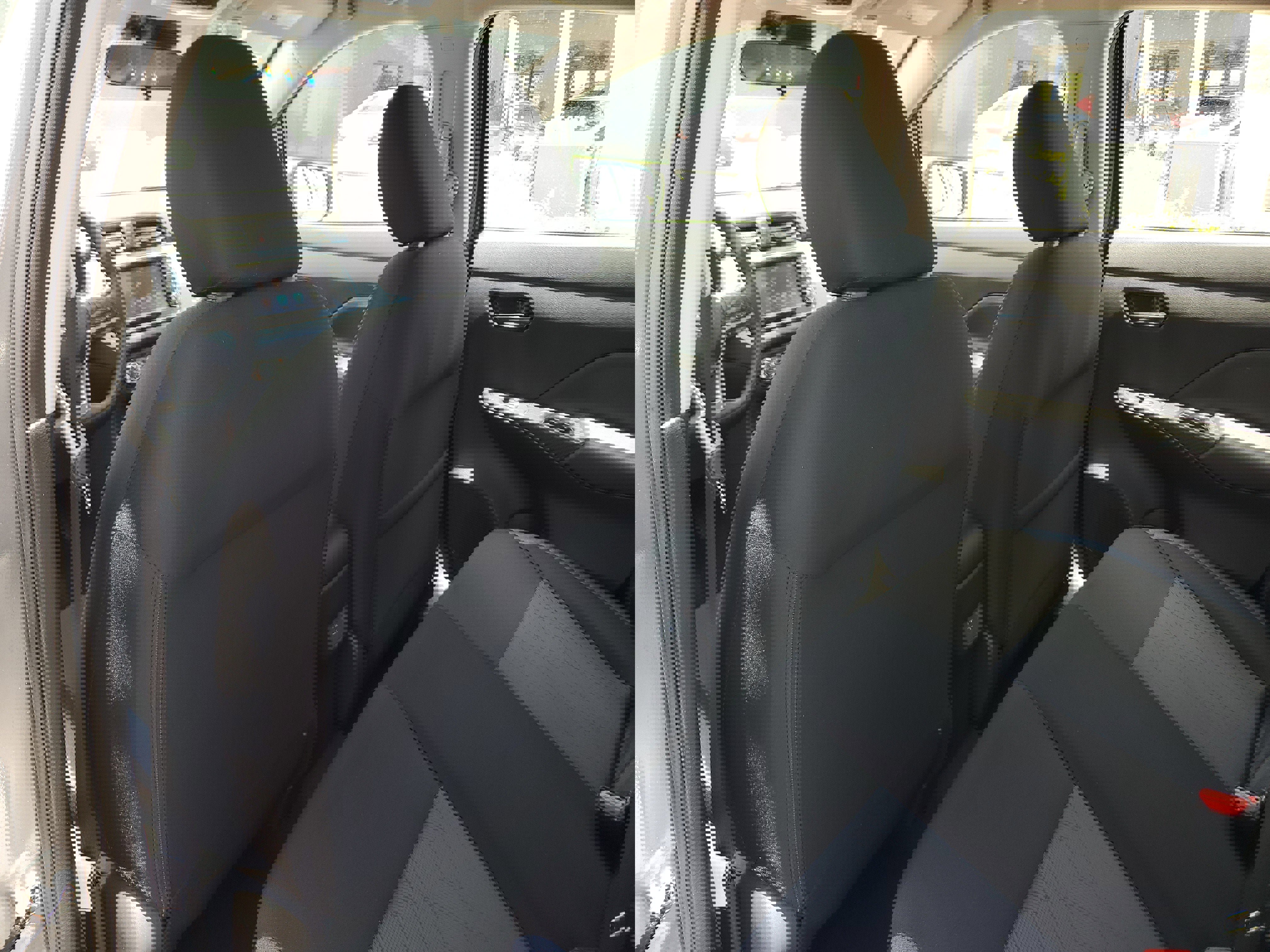 New 2025 Nissan Versa SV w/ Trunk Package image 16