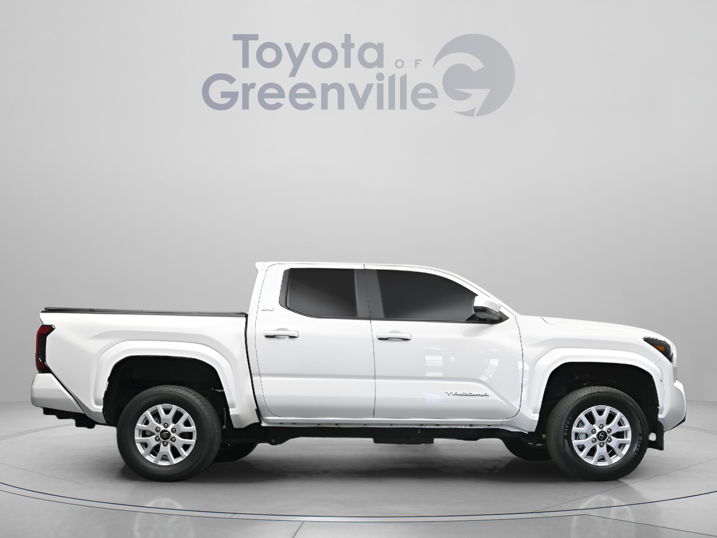 Used 2024 Toyota Tacoma SR5 image 17