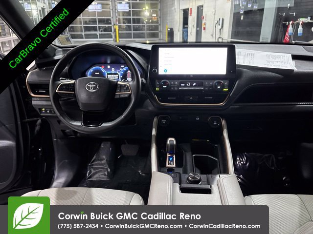 Used 2024 Toyota Grand Highlander AWD Hybrid image 27
