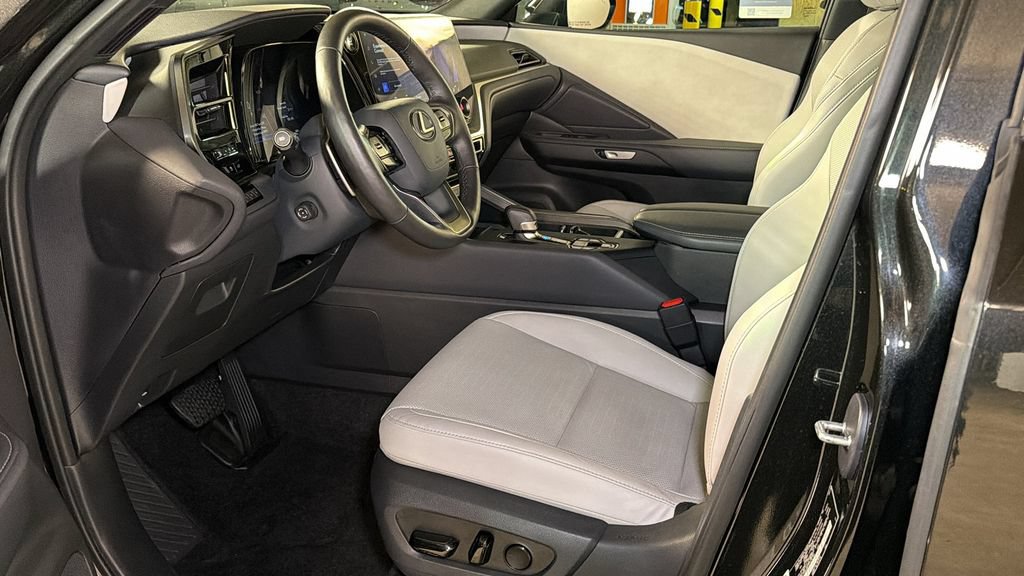 Certified 2025 Lexus TX 350 AWD w/ Technology Package image 21