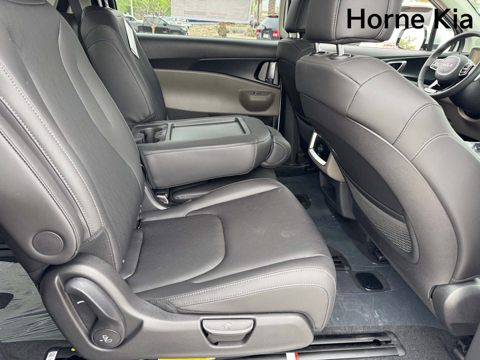 New 2026 Kia Carnival LXS image 29